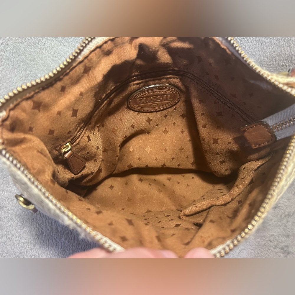 Fossil Bennett Crossbody Explorer Bag - Picture 5 of 7